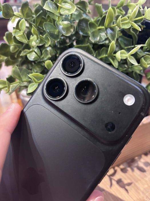 Iphone 18 pro black