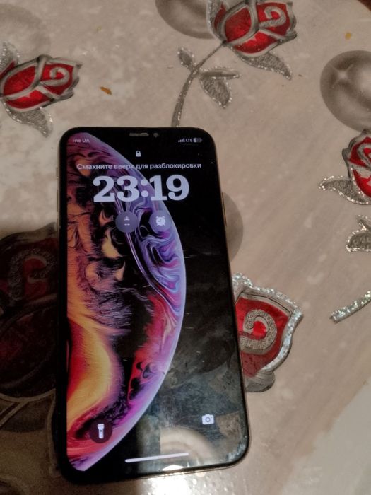 продам свой iphone  XS  на 64 / GB