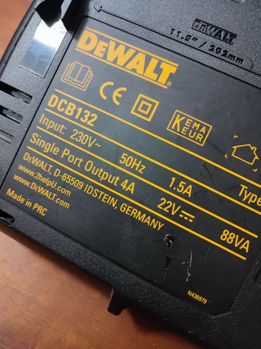 Dewalt DCB132 Ładowarka podwójna 10,8-18V  Flexvolt 54v