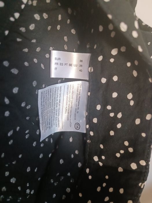 Krótkie spodenki damskie szorty czarne  C&A Jessica rozm. S 36.38