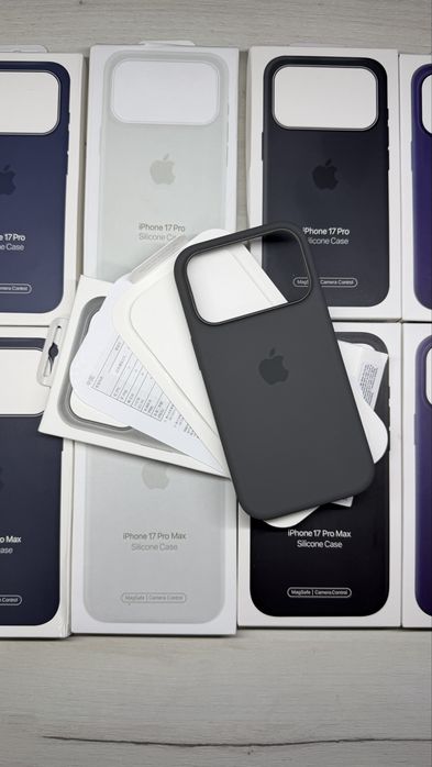Silicon case iPhone 17pro/pro max MagSafe