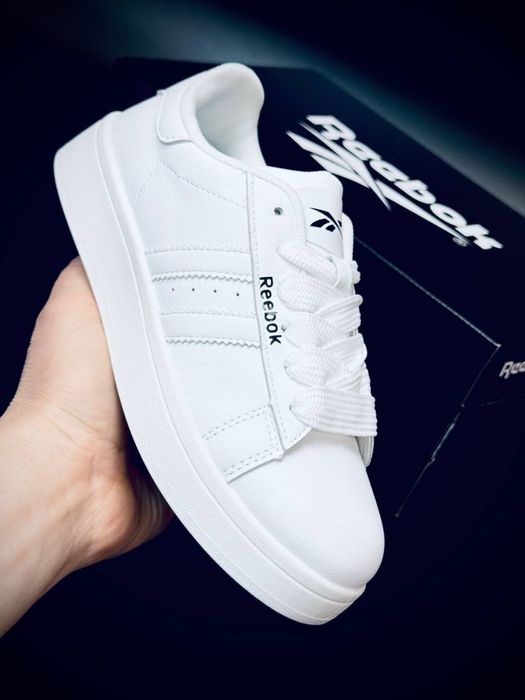 Белые кросовки ребок женские кожаные красовки рибак reebok classic красовки с мягкой подошвой красавки рибок на лето женськи топ качество
