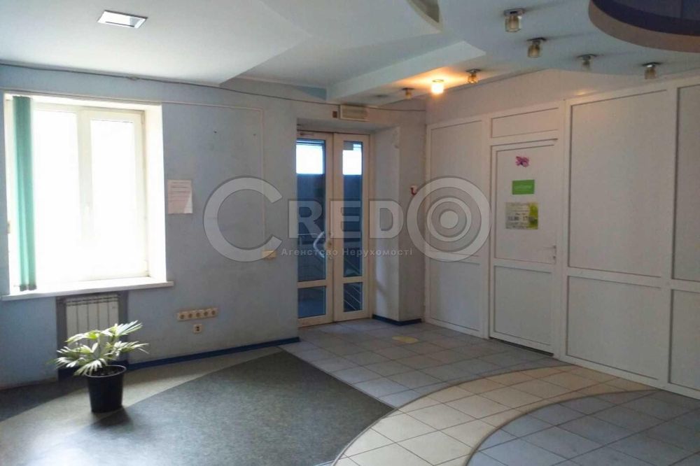 Продаж торгово-офісного приміщення, 351 кв.м