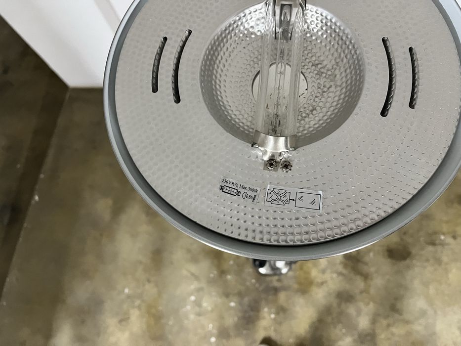Candeeiro de pe inox para Sala
