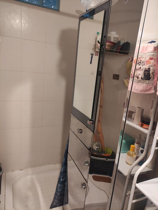 Armário de casa de banho em inox