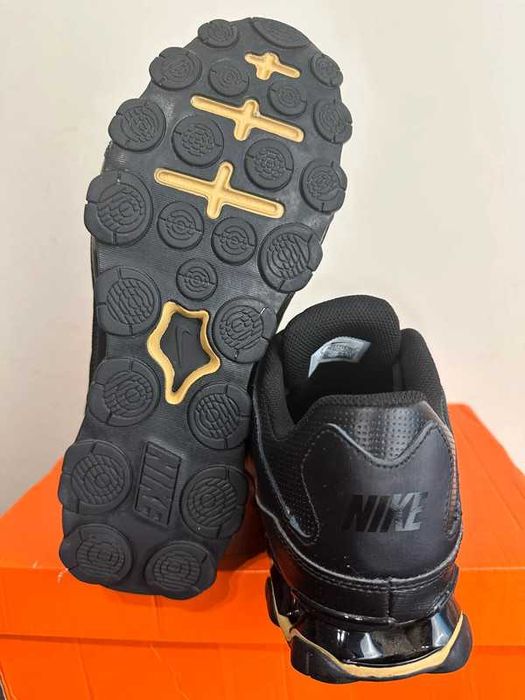 Buty/Sneakersy Nike Reax 8 TR Mesh 621716