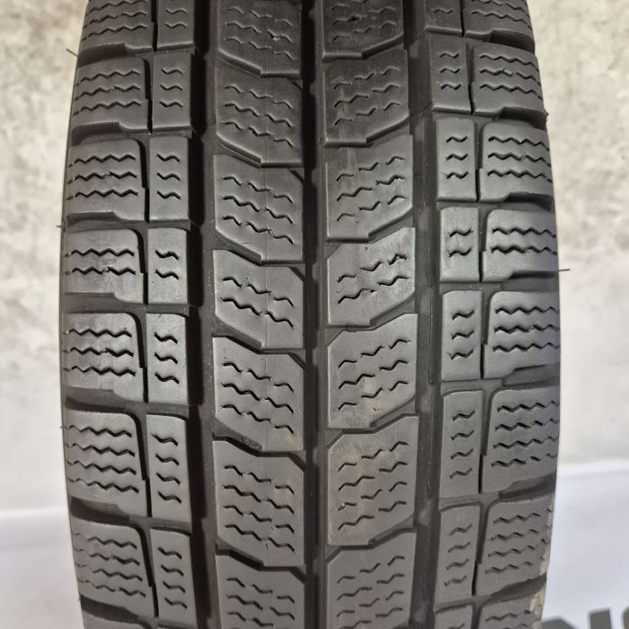 215/75R16C Kleber zima