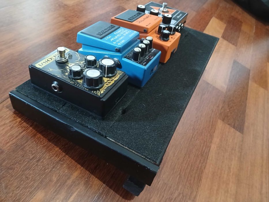 3 pedalboard artesanais (bem construídas!)