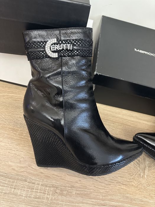 Шикарні ботильони Cerutti