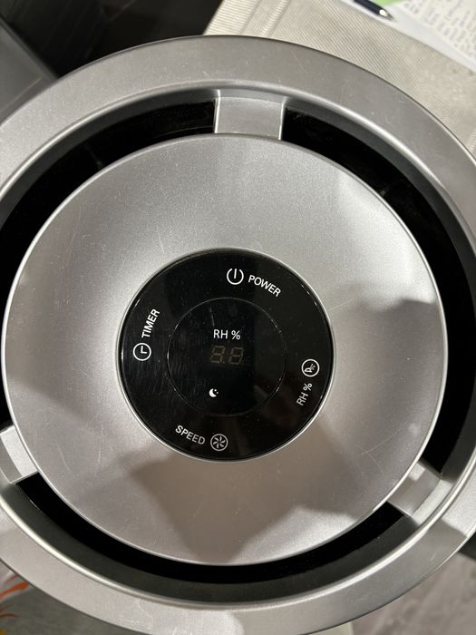 Продам увлажнитель воздуха Philips