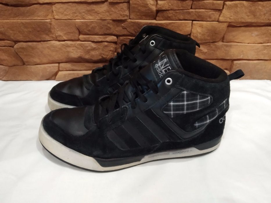 Кожаные оригинальные кроссовки Adidas Neo