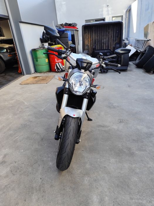 Ducati Monster 1200