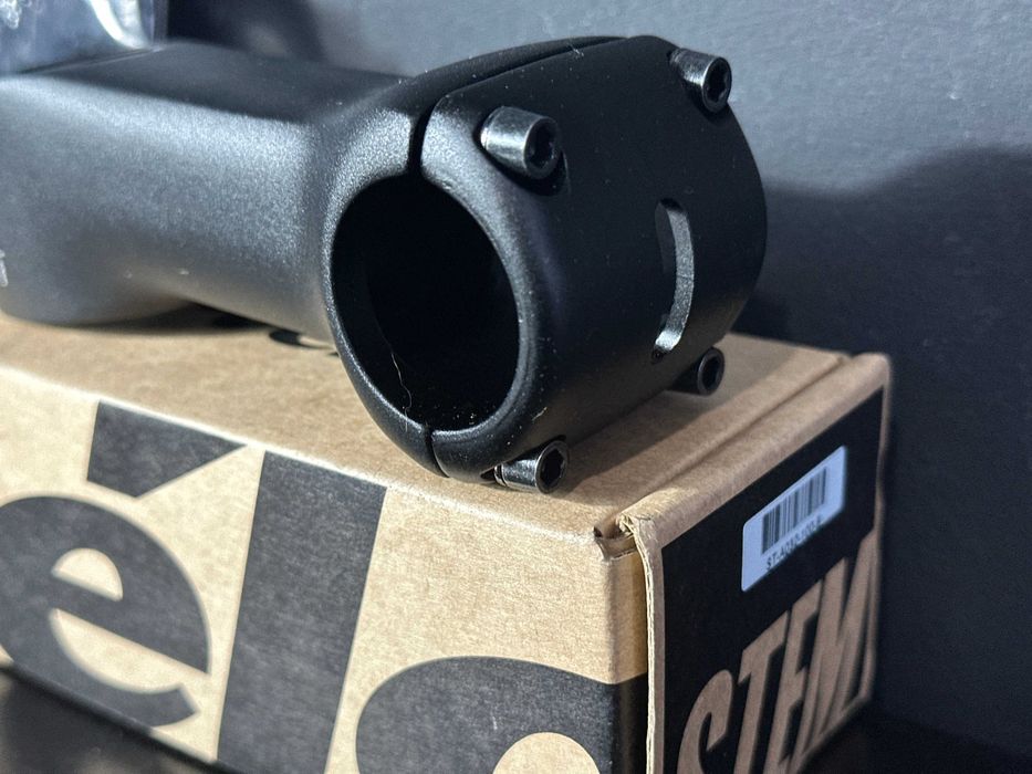 Mostek kierownicy Vélo (ahead stem).