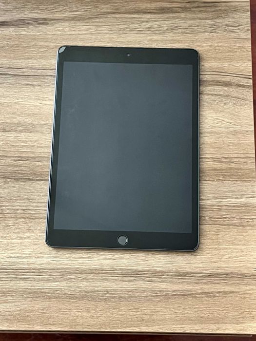 iPad 7ª Geração 128GB Cinzento