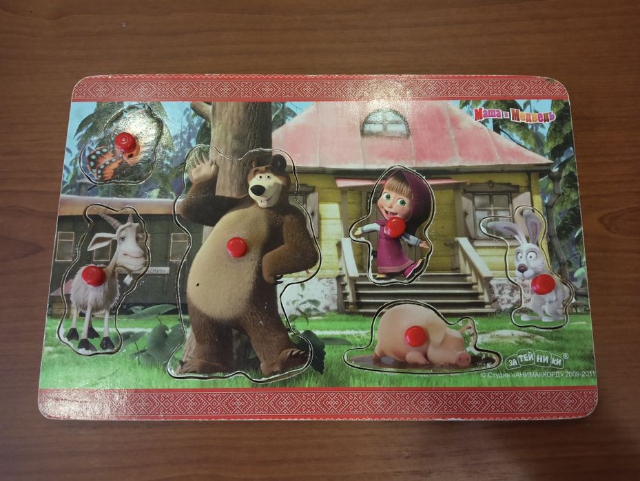 Дерев'яний сортер, розвиваючі ігри для малюків