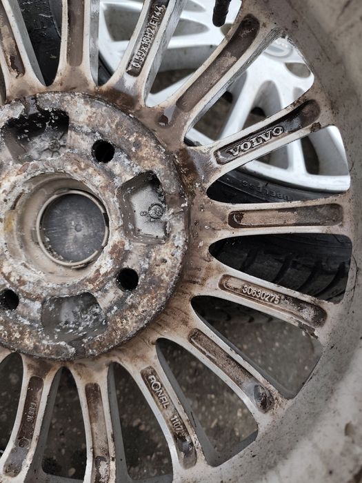 Felgi aluminiowe 16 4x114.3  volvo