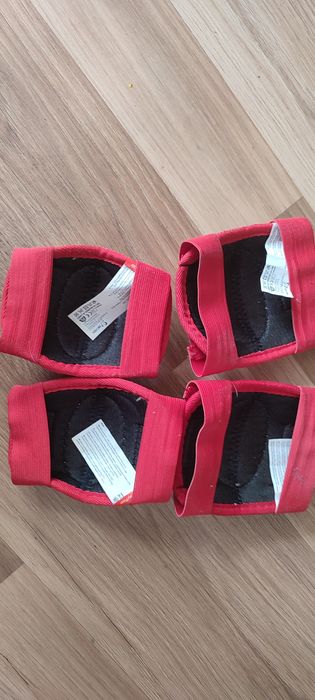 JAK NOWE Ochraniacze xxs Zygzak McQueen do 25kg