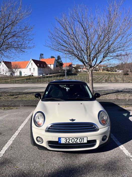 Mini One D bege em ótimo estado