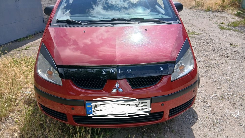 Продам машину Митсубиси кольт