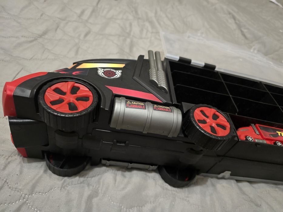 Ciężarówka na samochodziki, transporter auto laweta