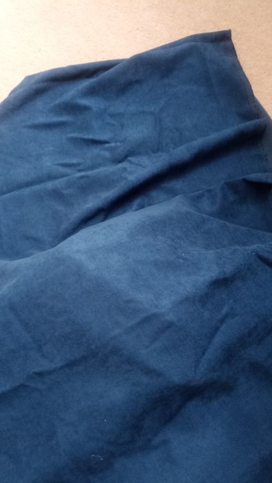 Ścinki materiału Velvet granatowy