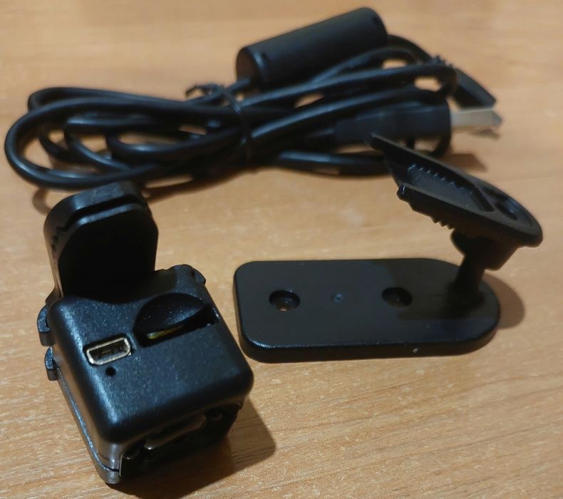 Петличная камера