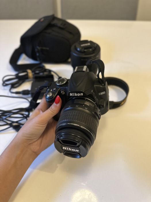 Nikon D3000 com todos os acessorios