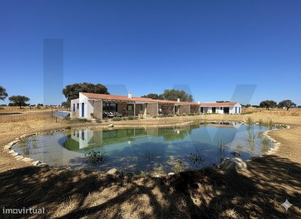 Herdade Exclusiva Junto à Barragem do Alqueva – Investimento Turístico
