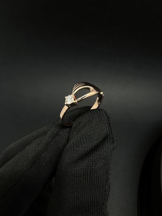 Золота каблучка / Золотое кольцо / Діамант / Бриллиант