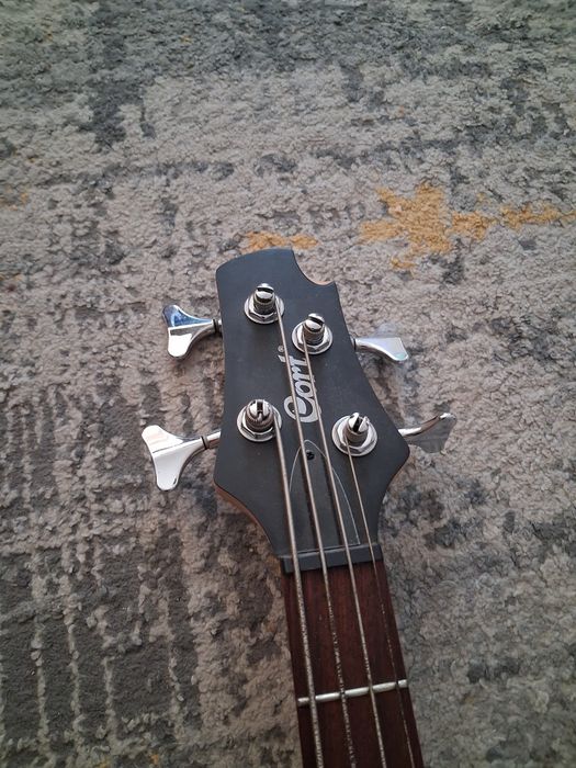 Gitara basowa Cort Action jr 3/4