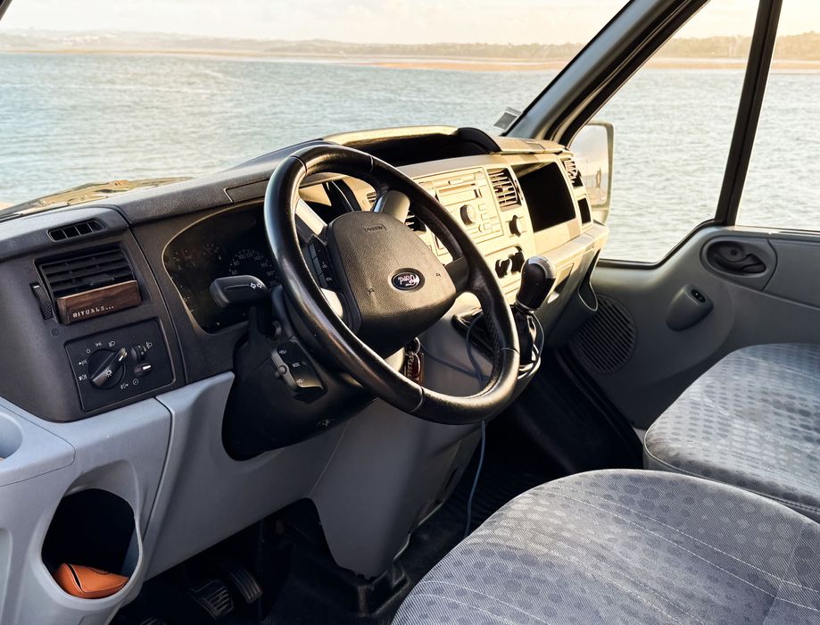 Ford Transit muito estimada | Até 9 Lugares | Ideal para Campervan