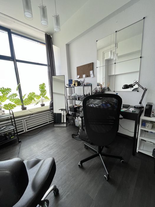 Jasny gabinet / pracownia ok. 15 m² – Praga – 2000 all in TYLKO SMS