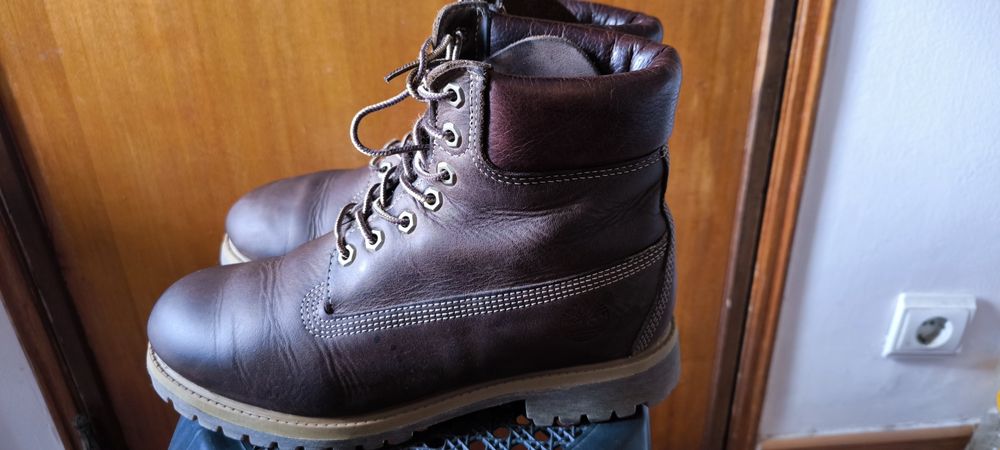 Botas Timberland marrons à venda, usadas como novas, tamanho 42/5.