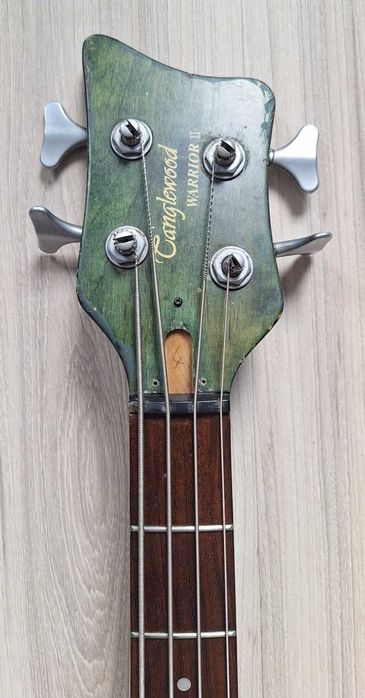 Gitara Basowa Tanglewood, model Warrior II,