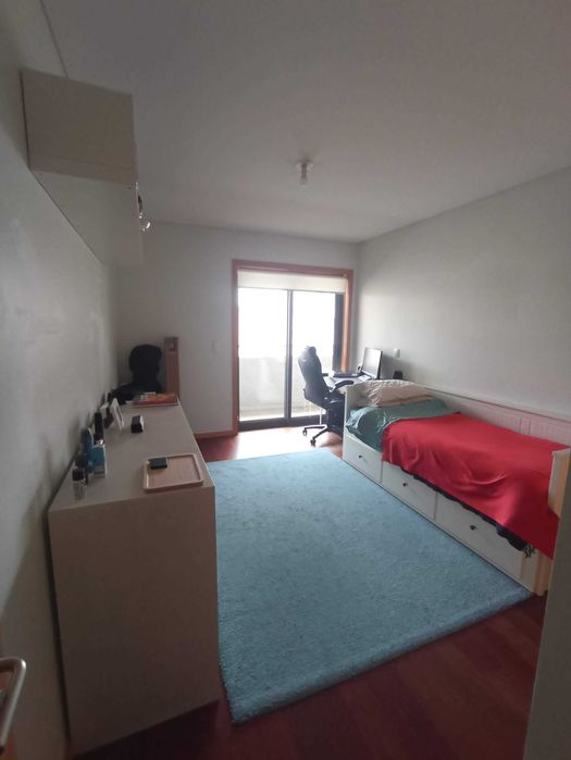 T2 - Rua Amigos do Porto - Monte dos Burgos