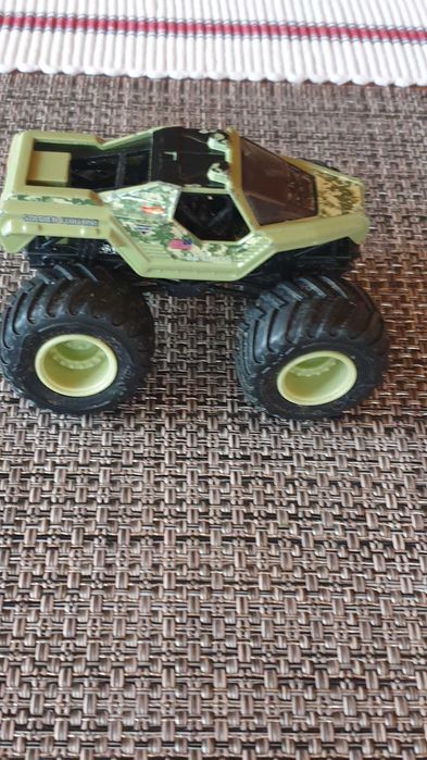 Monster Jam - samochód kolekcjonerski - Hot Wheels