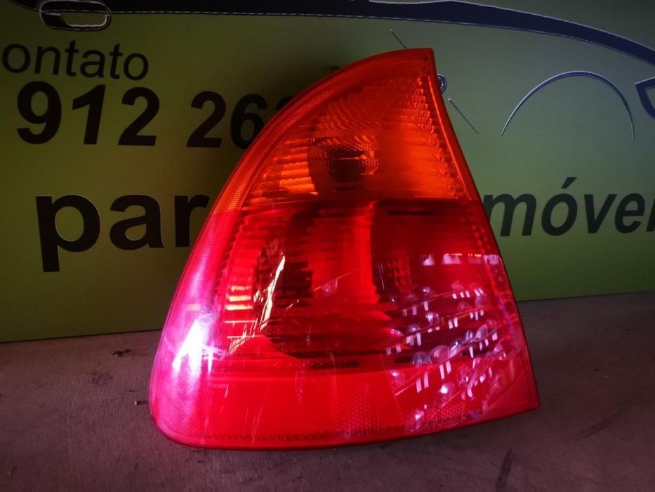 BMW E46 TOURING FAROLIM ESQUERDO - FT182