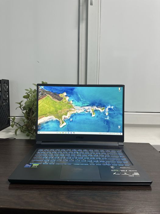 Ноутбук MSI Stealth 15m в чудовому стані