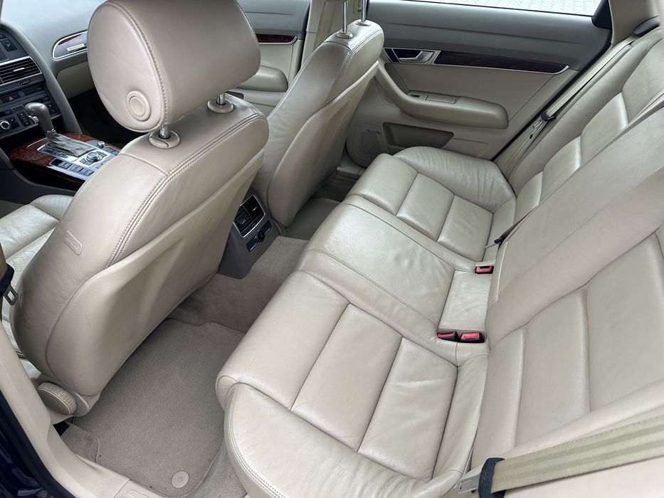 Audi A6 Avant 3.2 quattro