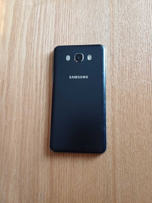 Samsung Galaxy J7