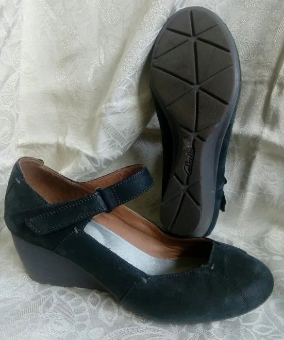 TANIO!!! pantofle, czułenka na koturnie CLARKS r:37/ost1.
