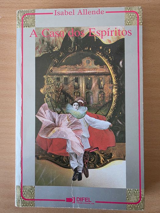 Livro "A Casa dos Espíritos" de Isabel Allende