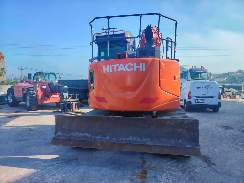 Giratória Hitachi ZX135-6