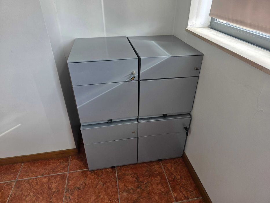 Balcão e Blocos de Gavetas de Escritório