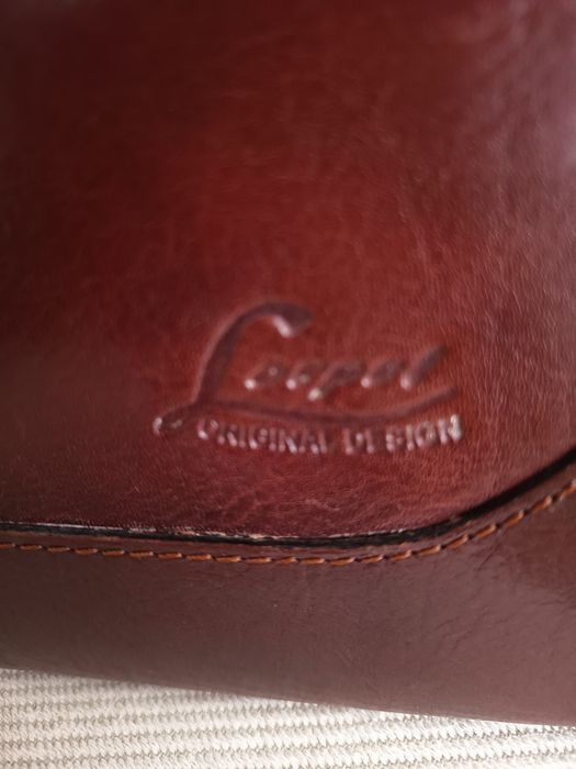 Venda mala de mão  pouco usada