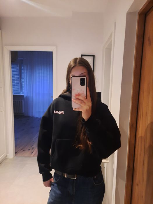 Nowa czarna bluza