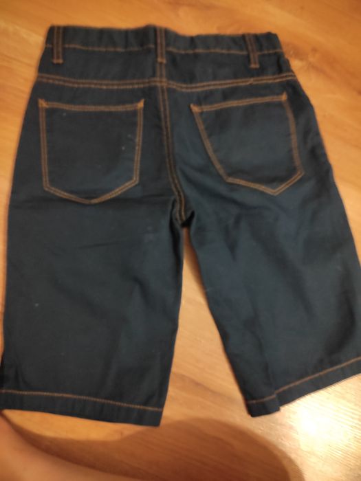 Spodenki granatowe C&A