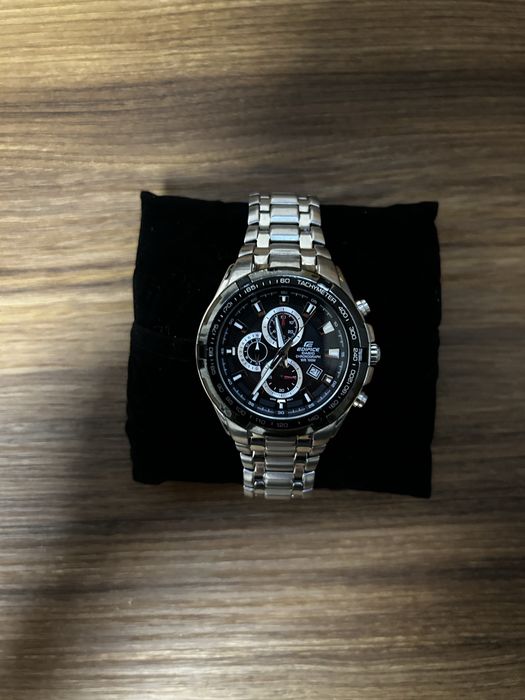 Годинник Casio