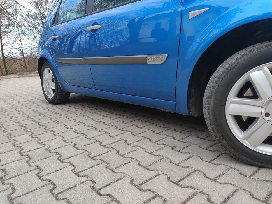 Renault Scenic 2.0 16V z LPG