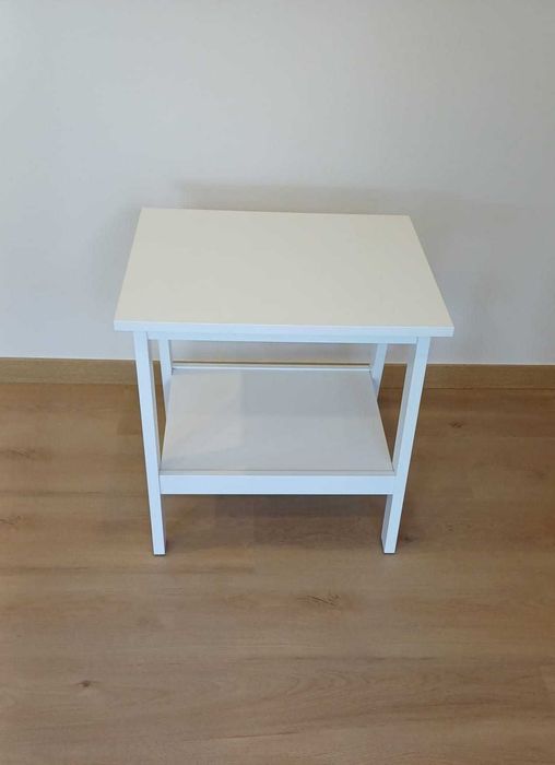 Mesa de apoio -  em EXCELENTE estado